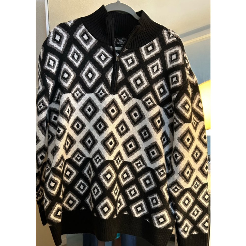 NEW ABBOTT ELEMENTARY Mens Super Soft Long Sleeve Diamond Pullover XL $69